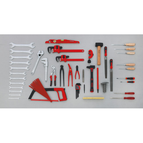 CP-59  Composition de 59 outils pour le plombier. - Métiers et