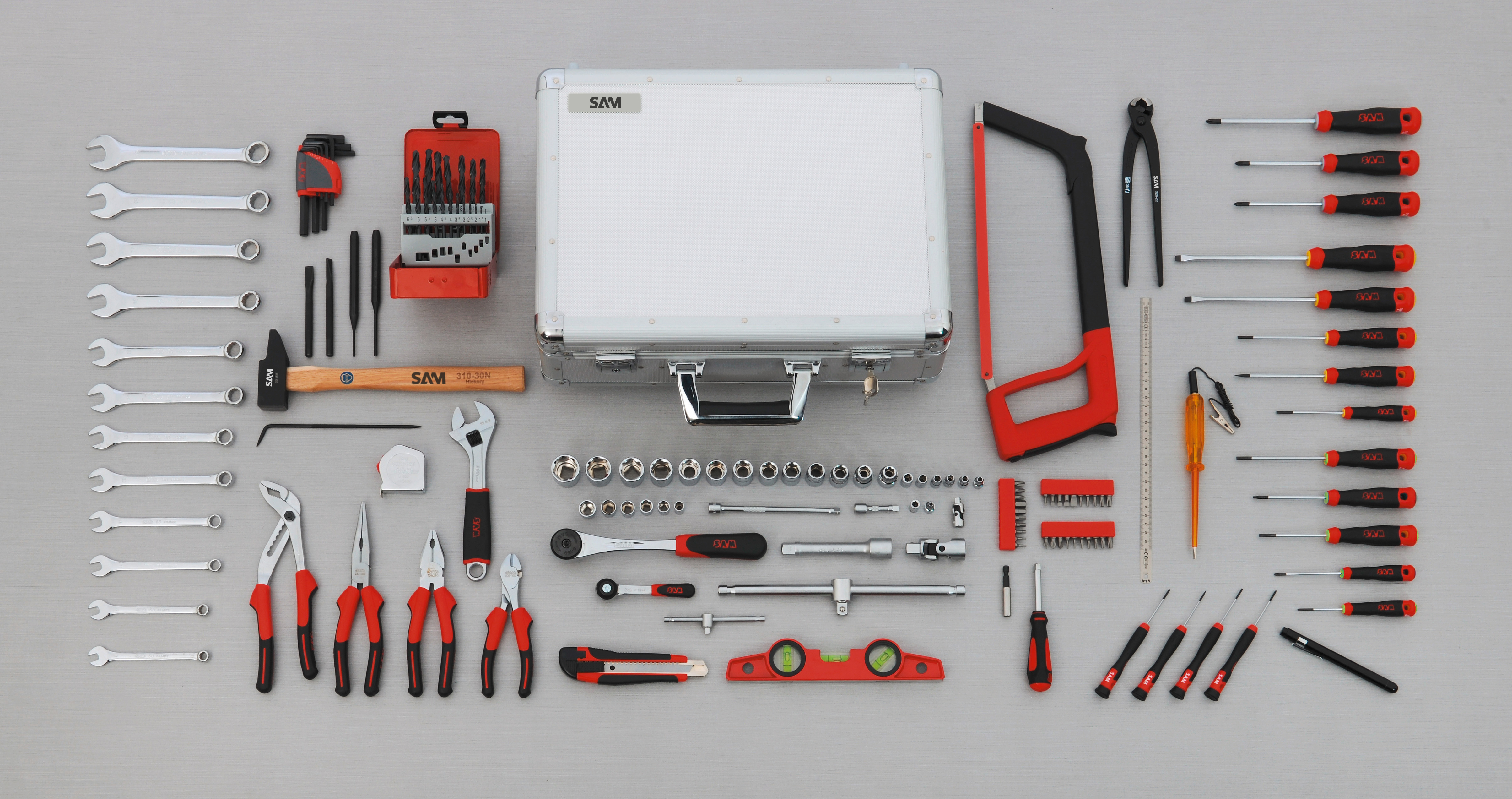 CP-145VAL  La valise de 145 outils pour le technicien de maintenance  industrielle - Métiers et compositions