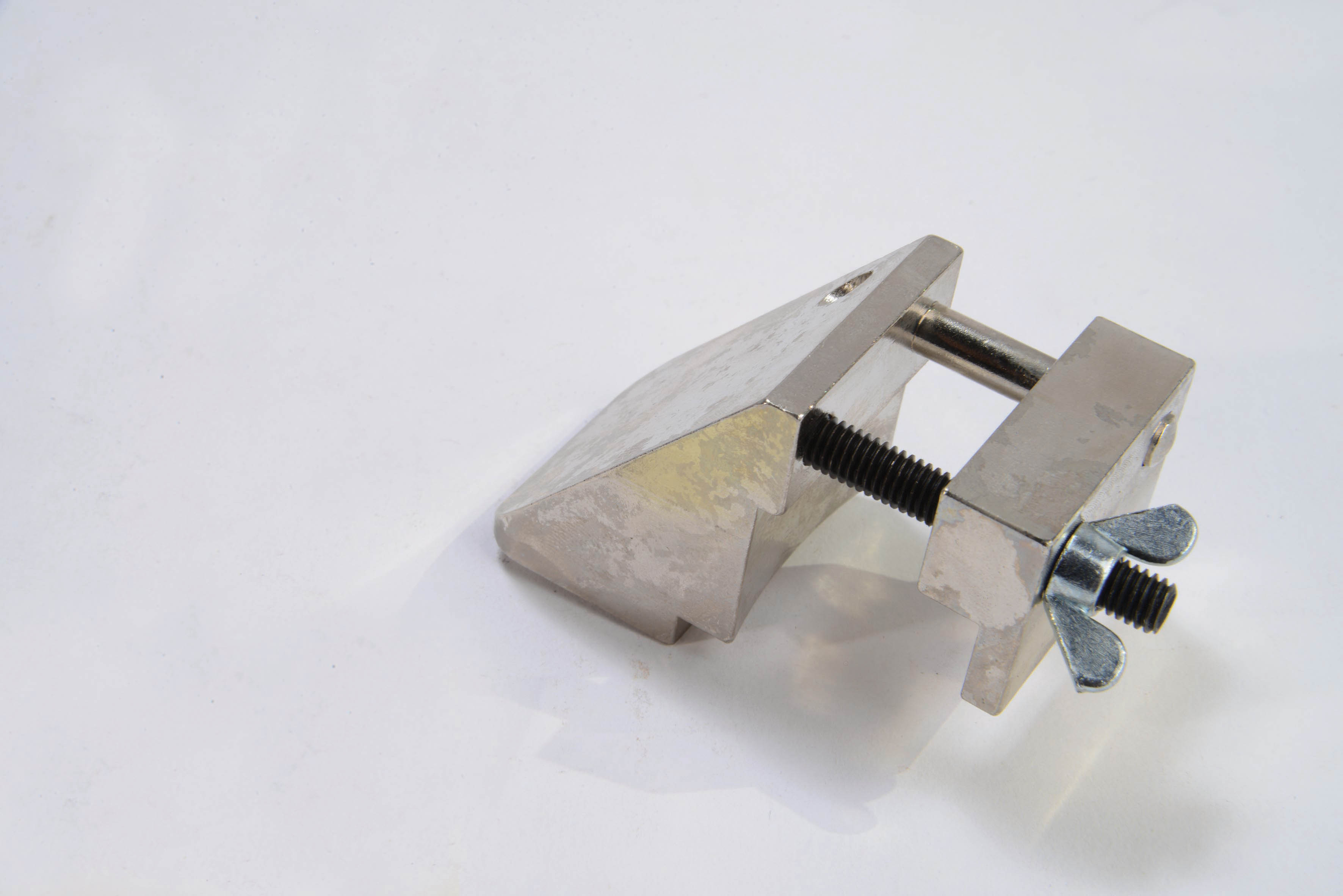 Outil pour le montage de la courroie élastique de la pompe d'eau sans  tendeurs de courroie 1484PSA – Beta Tools